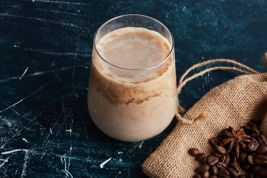 Featured image of recipe Coconut Milk Powder Hot Chocolate