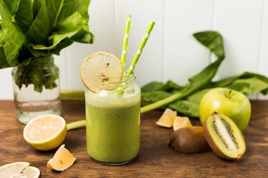 Featured image of recipe Coconut Water Green Smoothie